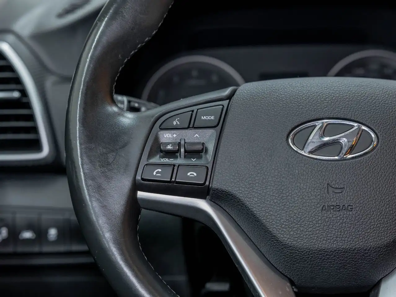 Hyundai TUCSON снимка Hyundai TUCSON