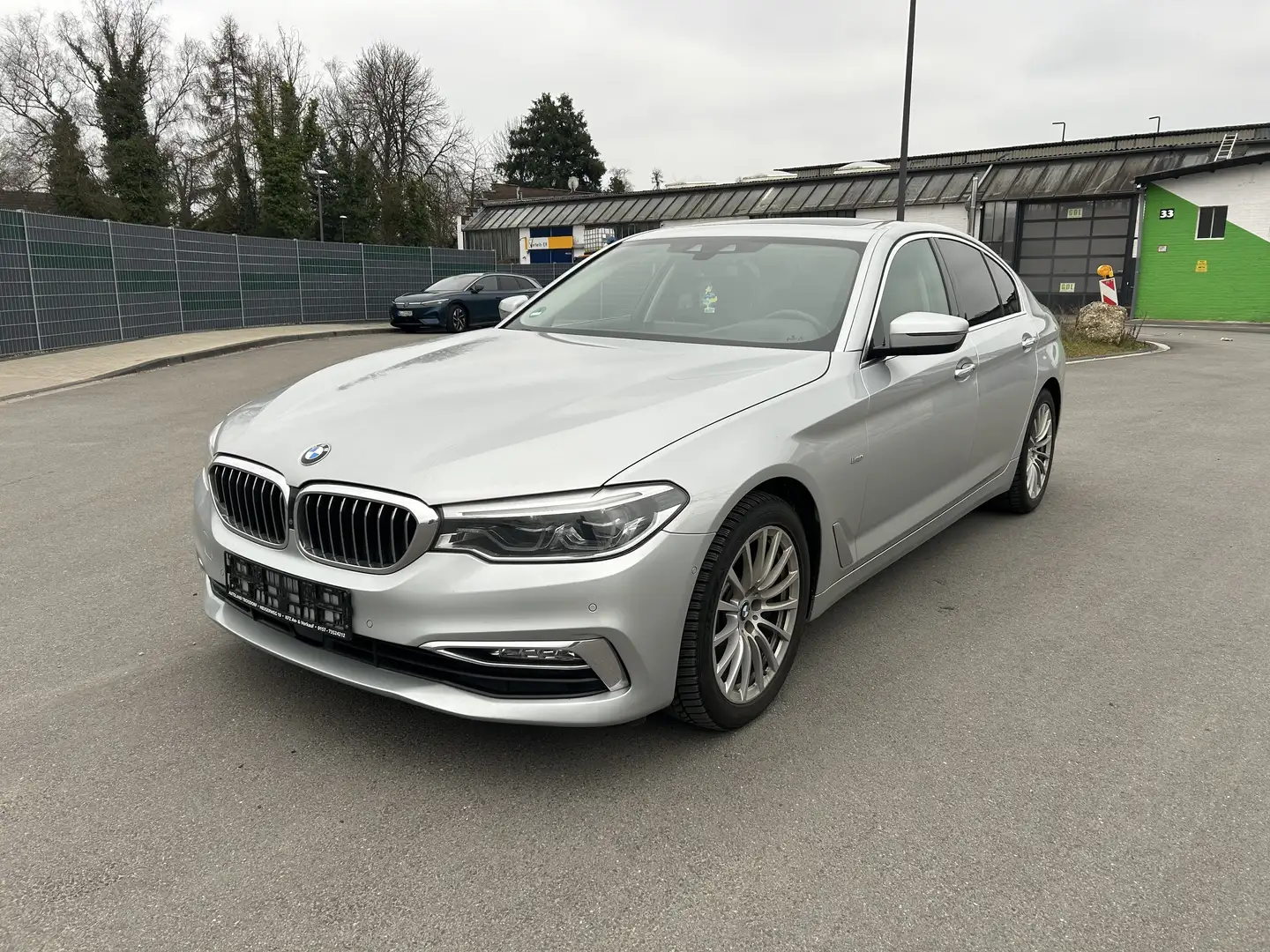BMW 540 xDrive Luxury Line/ Inspektion Neu/ Finanzierung Grau - 2
