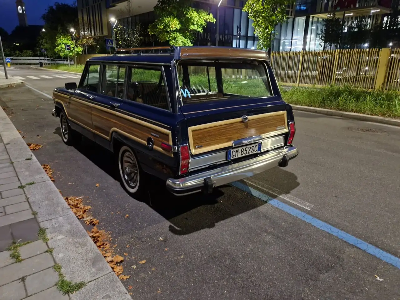 Jeep Wagoneer Limited, foto 12