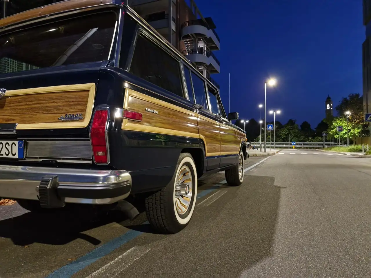 Jeep Wagoneer Limited, foto 8