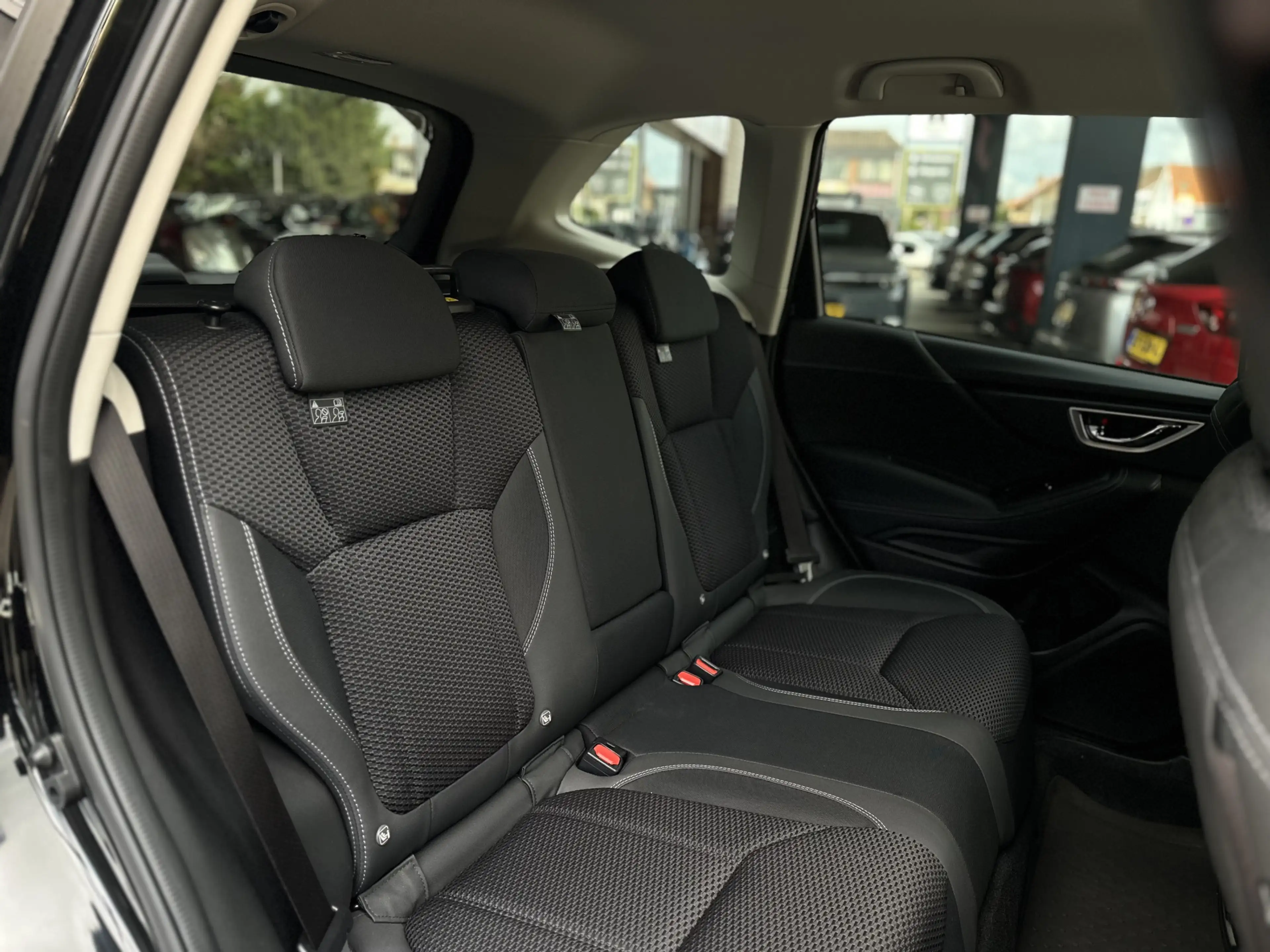 Subaru Forester 2.0i e-BOXER Comfort Automaat/Trekhaak/Parkeerhulp — photo 7