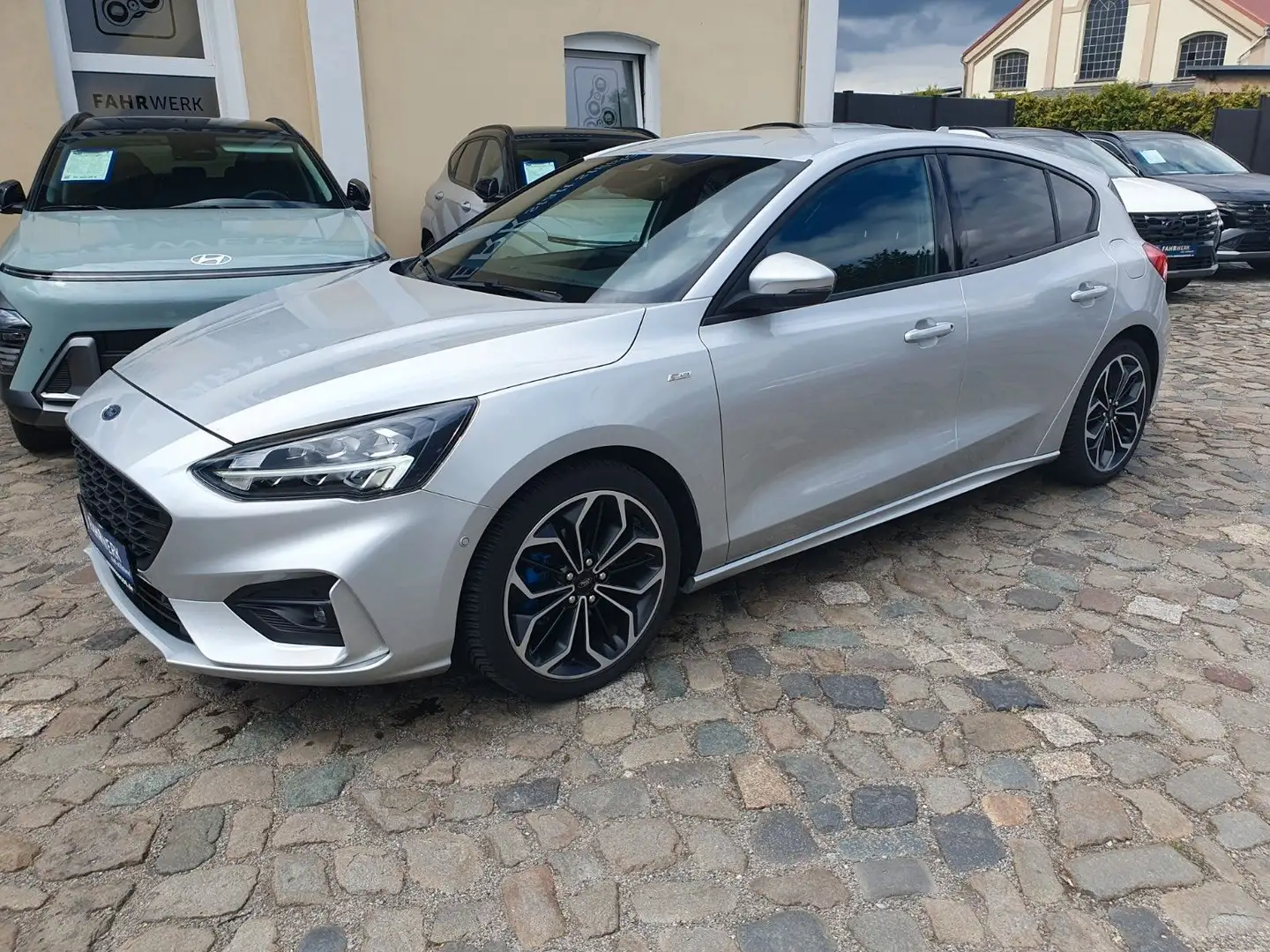 Ford Focus FORD Focus 1.0 EcoBoost  Aut. ST-LINE Zilver - 2