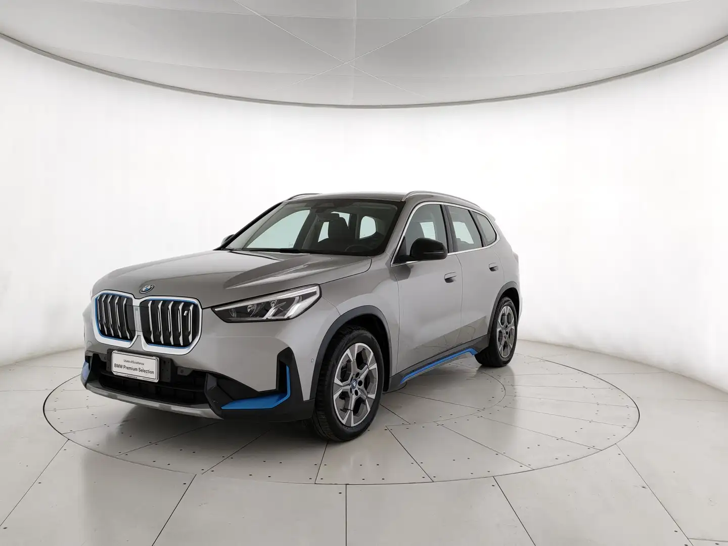 BMW X1 iX1 xdrive 30 X-Line Szary - 1