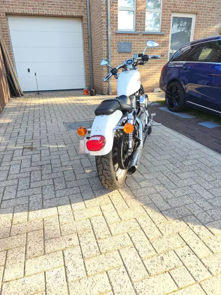 Harley-Davidson Sportster 883 - foto 3