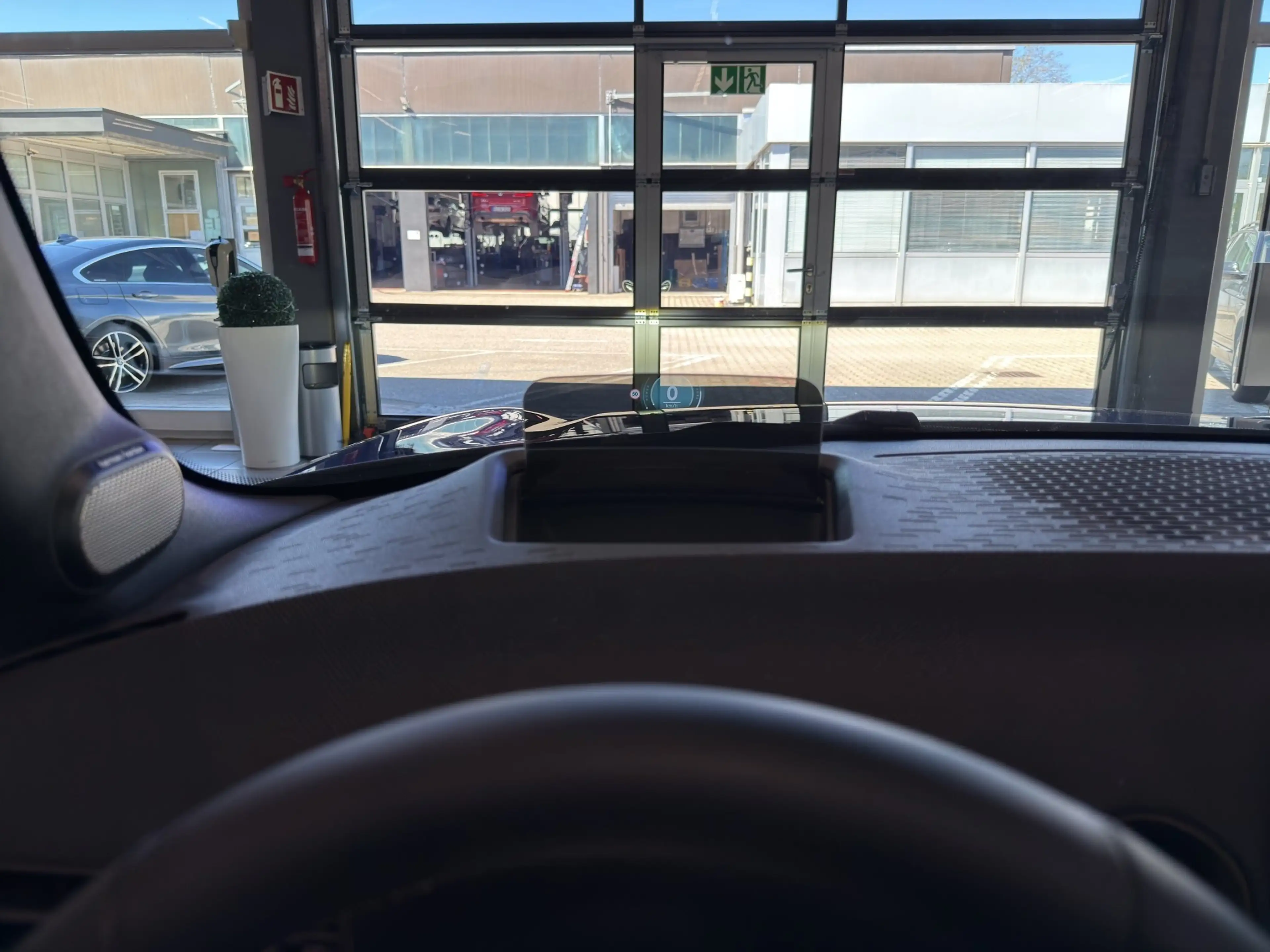 MINI Cooper Cabrio Cooper C Cabrio Calssic Trim Head-Up harman/kardo — photo 14