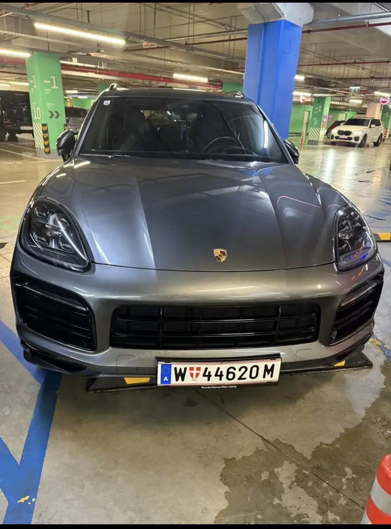 Porsche Cayenne III E-Hybrid PHEV 17,9 kWh Aut. Grau - 1