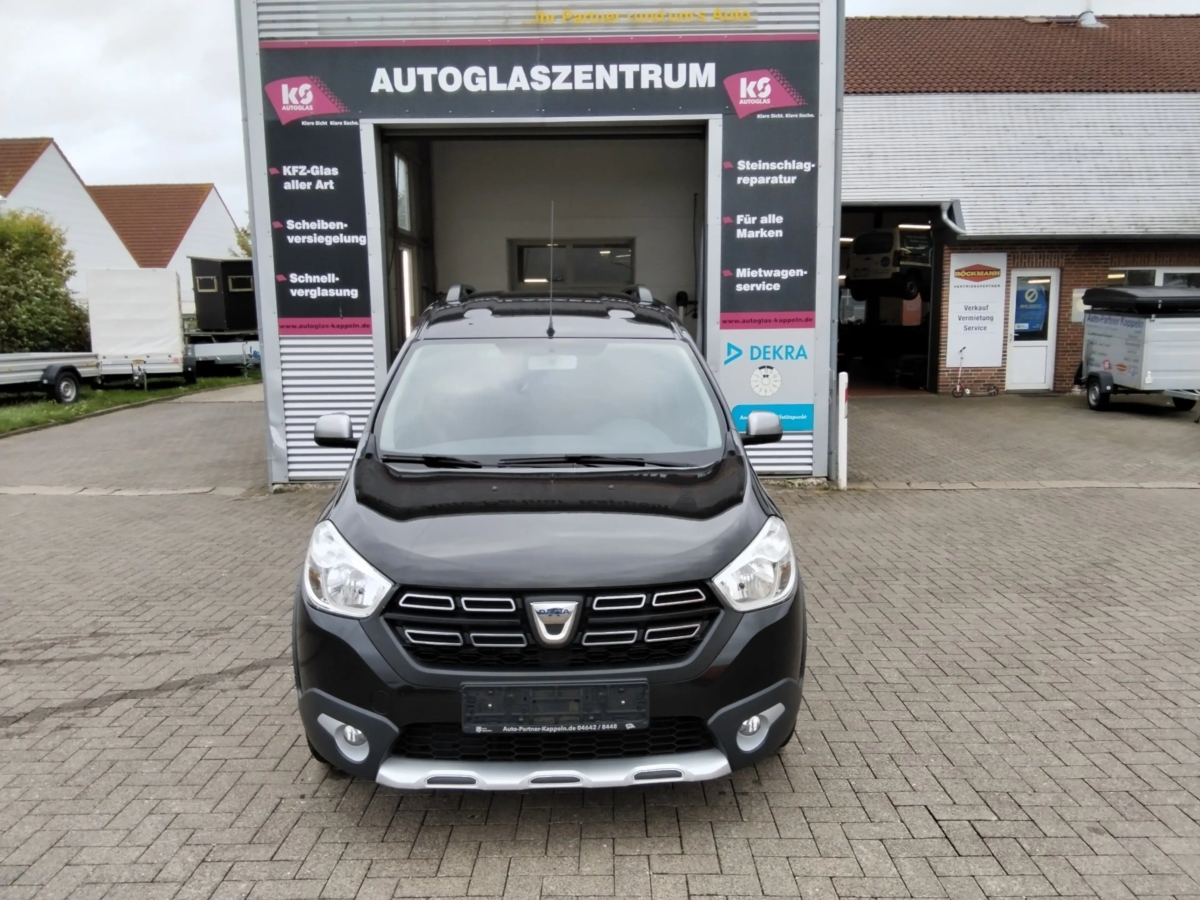 Dacia Dokker 1.2TCe Stepway Celebration/1.Hnd./PDC/NAVI/Infotai — photo 2