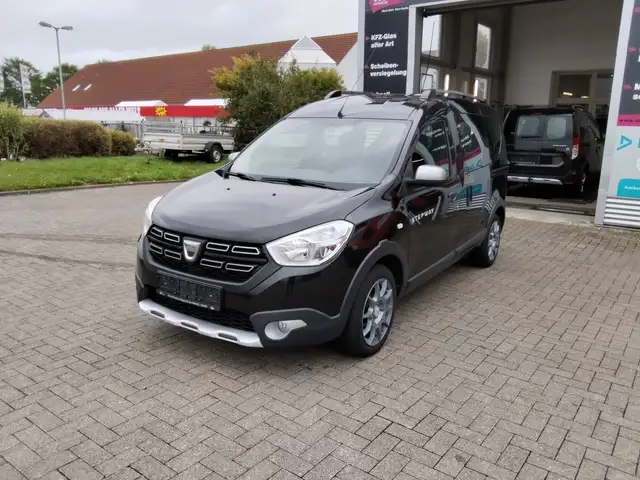 Dacia Dokker 1.2TCe Stepway Celebration/1.Hnd./PDC/NAVI/Infotai