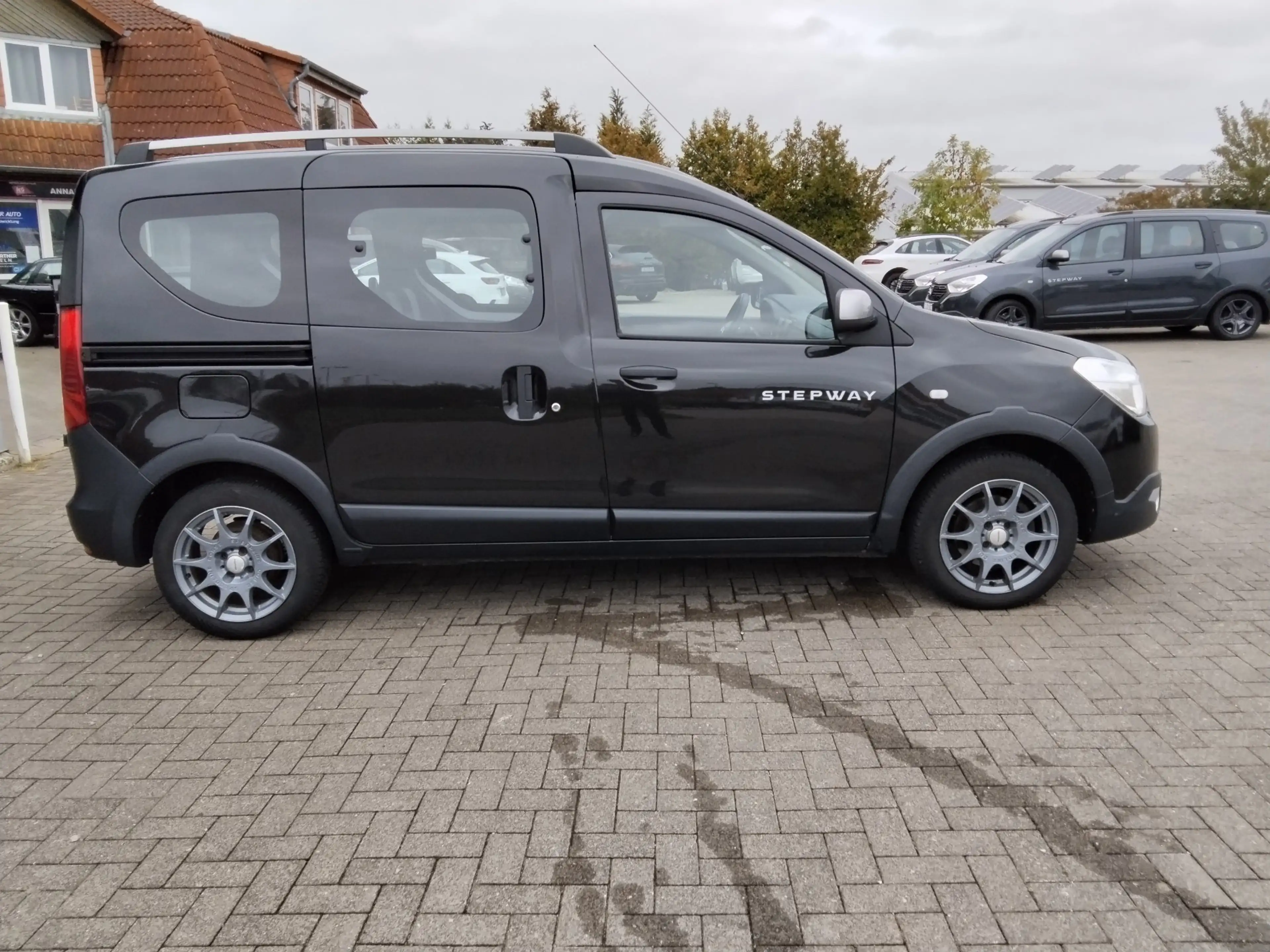 Dacia Dokker 1.2TCe Stepway Celebration/1.Hnd./PDC/NAVI/Infotai — photo 4