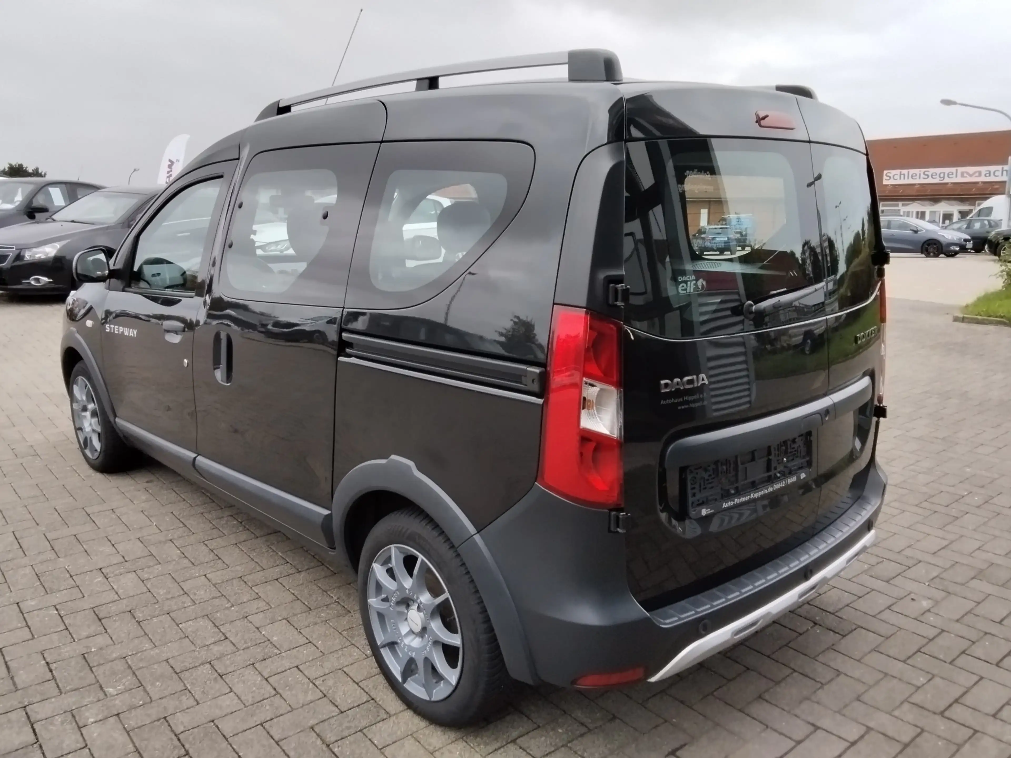 Dacia Dokker 1.2TCe Stepway Celebration/1.Hnd./PDC/NAVI/Infotai — photo 5