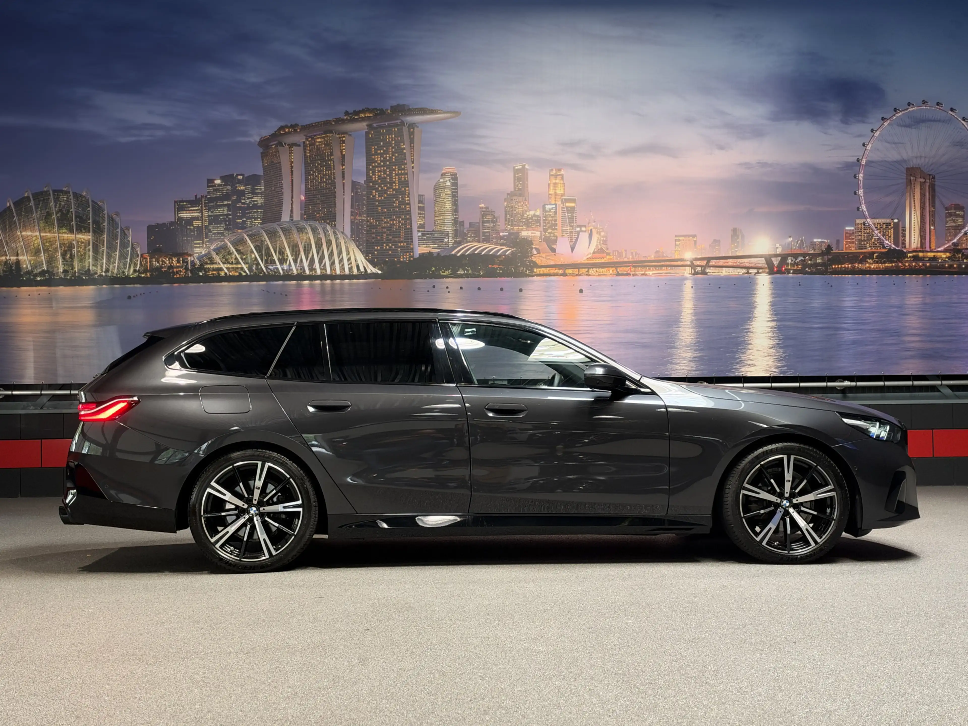BMW 520 5-serie Touring 520i |Panorama|HeadUp|Trekhaak|Cry — photo 4