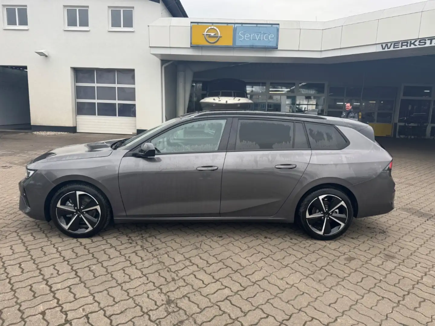 Opel Astra L ST GS 1.2 Turbo in Vollausstattung Grijs - 2