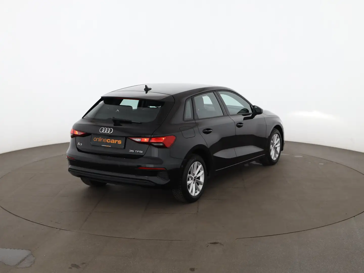Audi A3 Sportback 35 TFSI LED RADAR LEDER NAVI SITZHZG Schwarz - 2