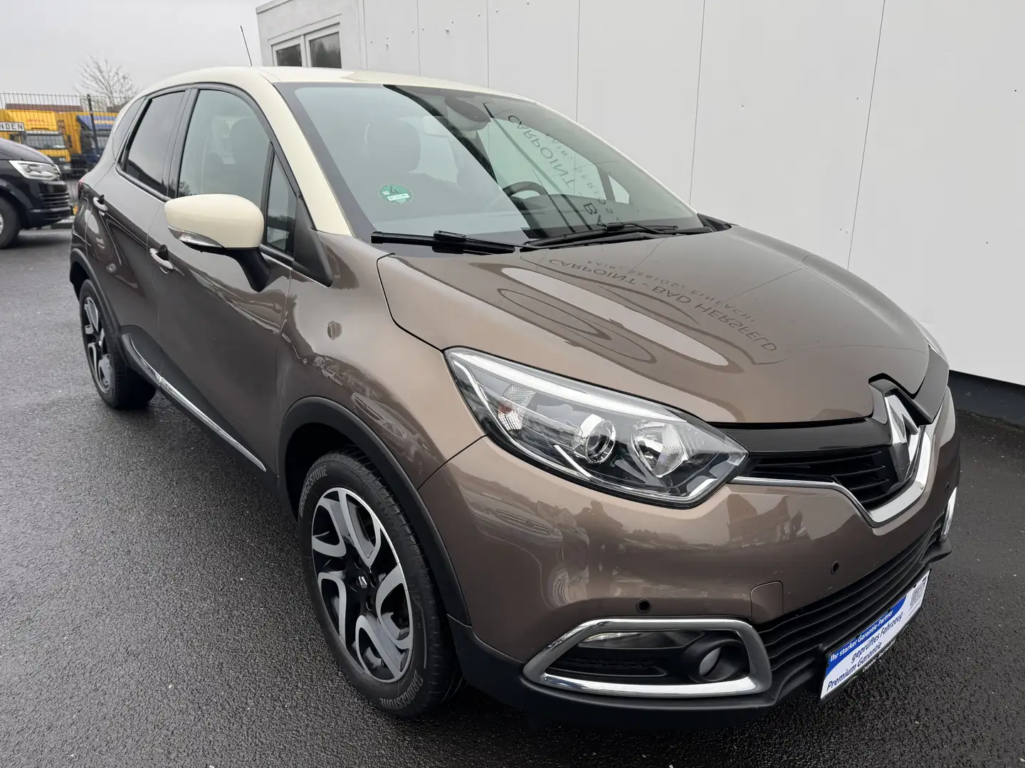 Renault Captur Luxe Braun - 2