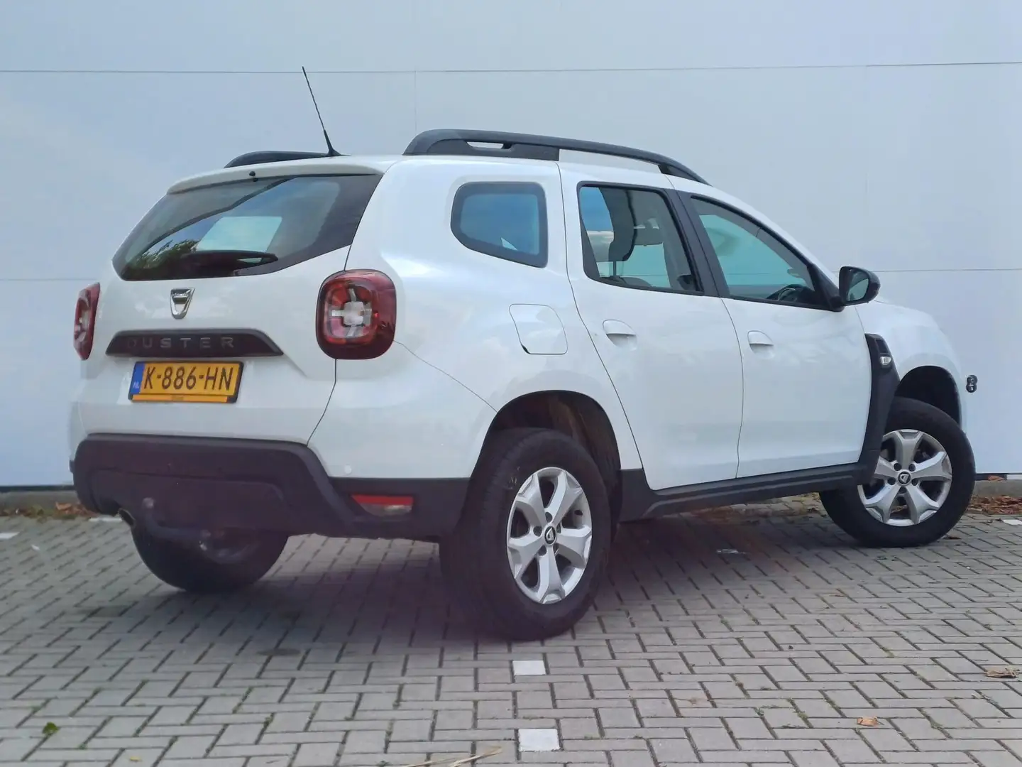 Dacia Duster 1.0 TCe 100 Bi-Fuel Comfort | Trekhaak | Airco | L Bianco - 2