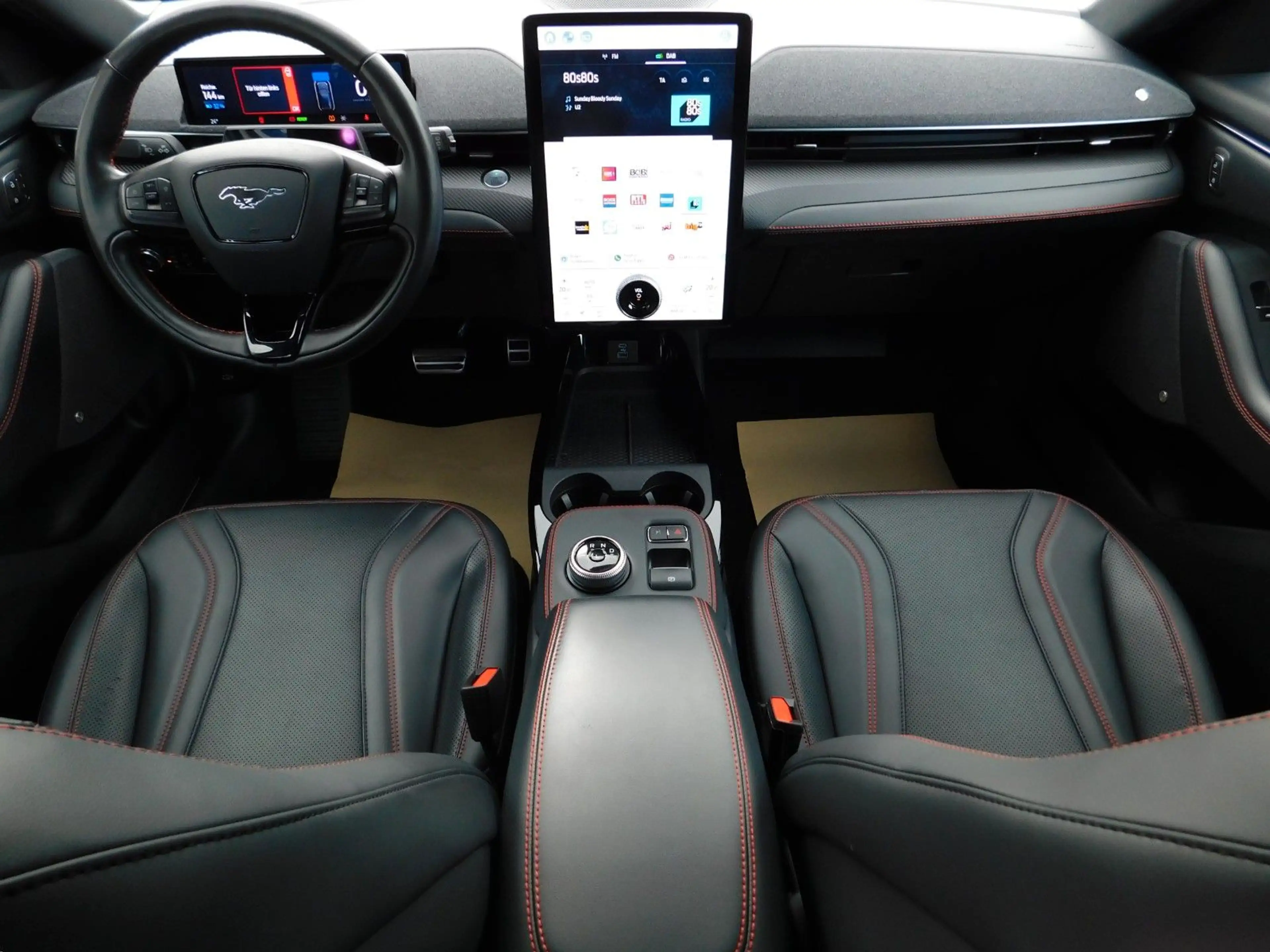 Ford Mustang Mach-E AWD PREMIUM Extended Range MATRIX — photo 4