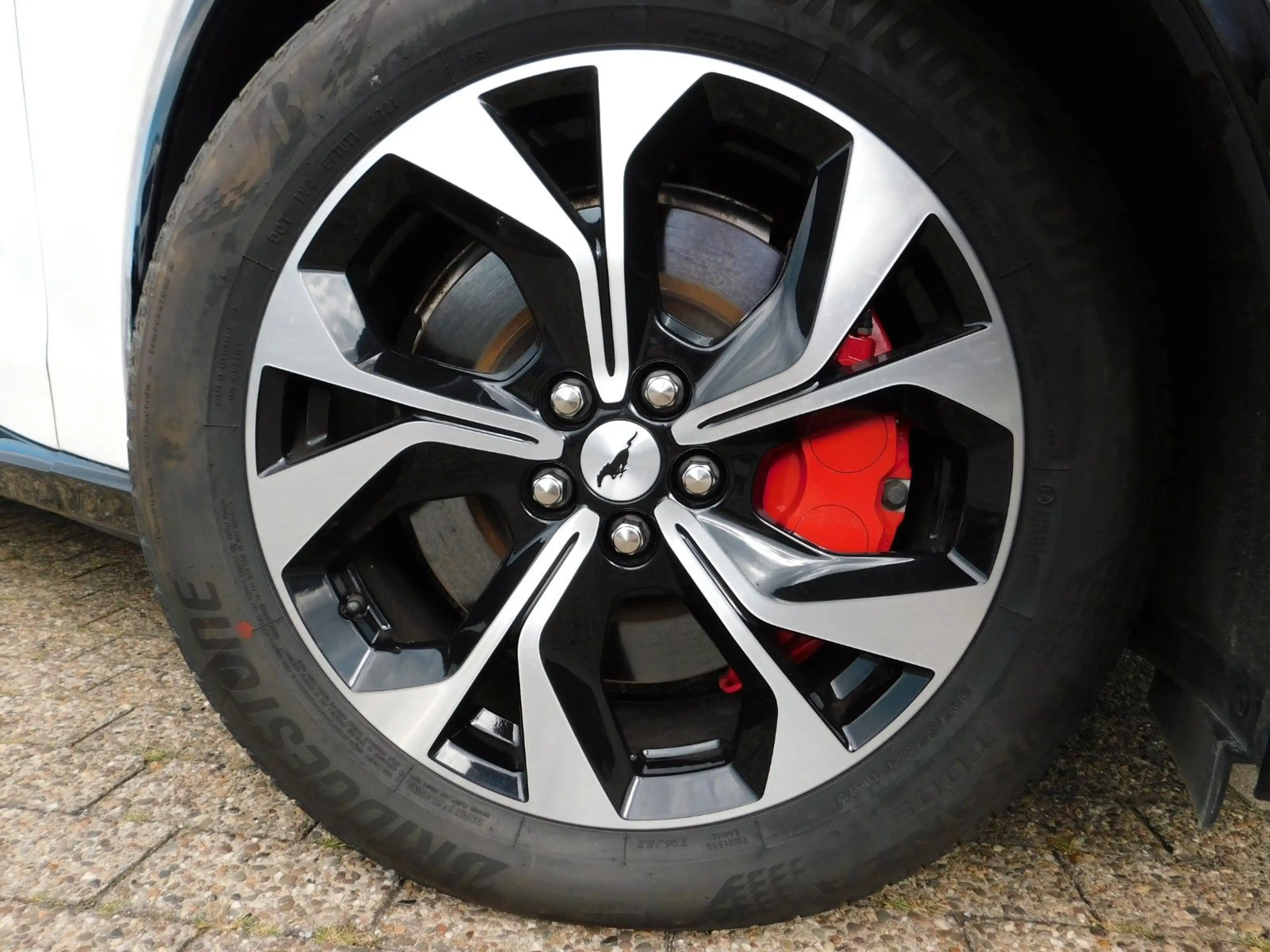 Ford Mustang Mach-E AWD PREMIUM Extended Range MATRIX — photo 3