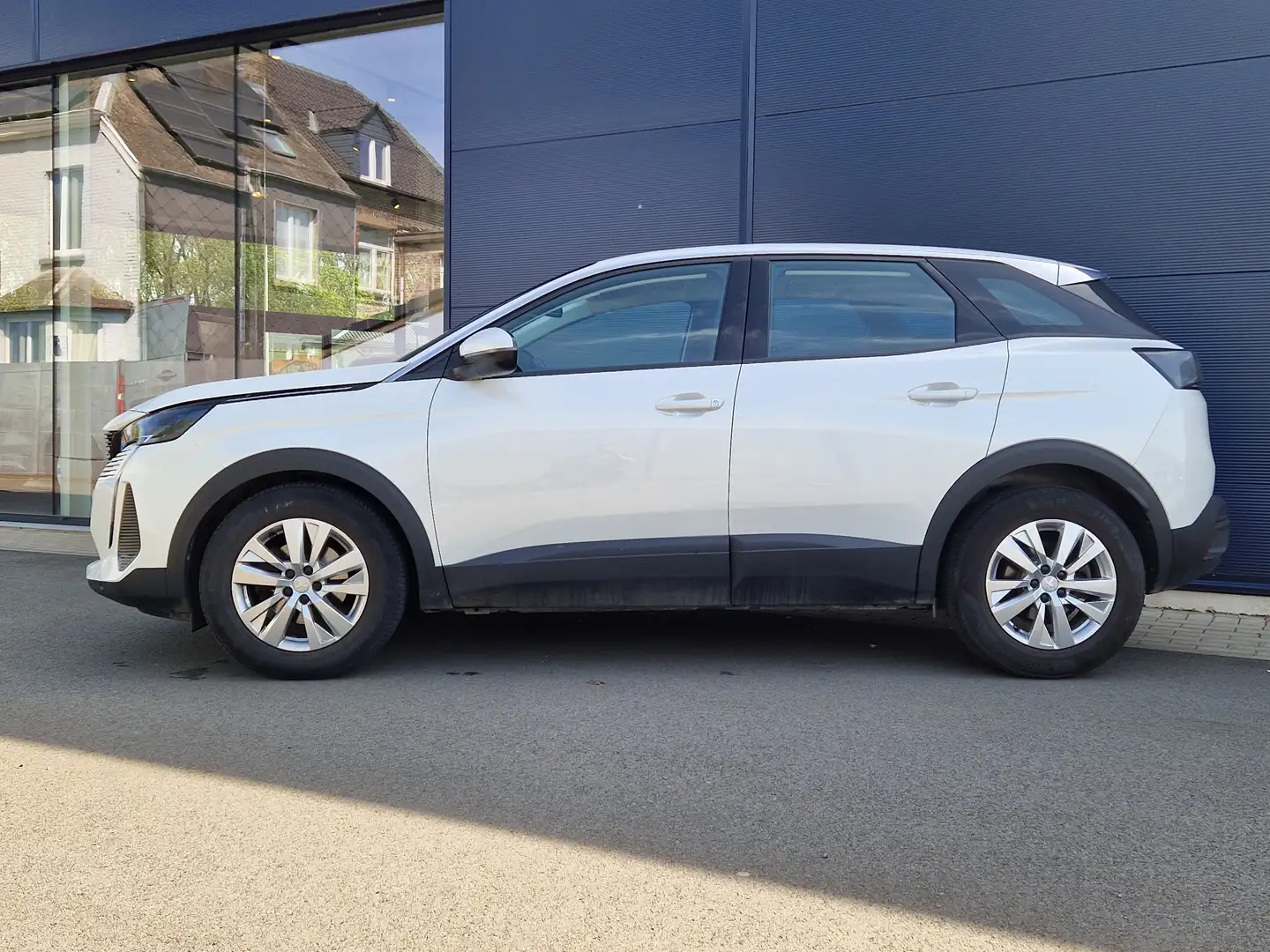 Peugeot 3008 1.2ess Active Pack Blanc - 2