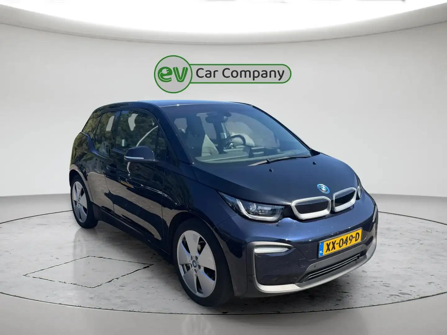 BMW i3 Basis 120Ah 42 kWh | SOH 89% | 19 Inch | Camera | Blauw - 2