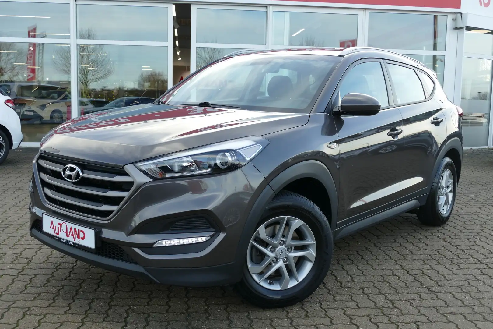 Hyundai TUCSON 1.6 blue Classic 2WD Navi Kamera Tempomat Brun - 1