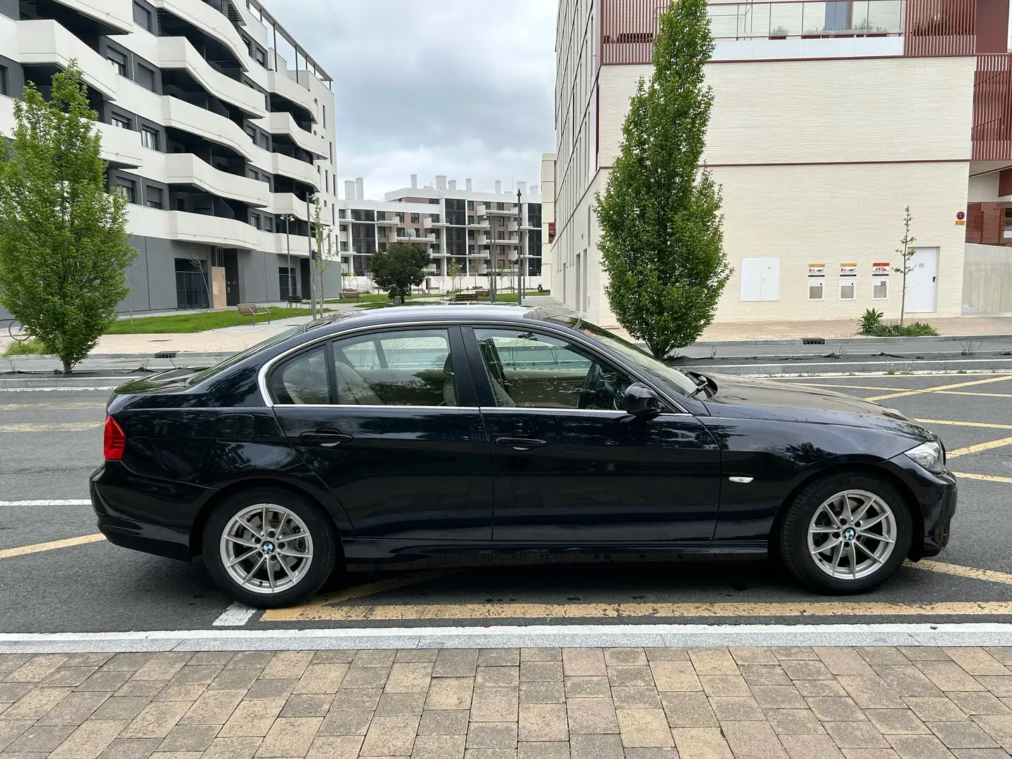 BMW 318 318i Negro - 1