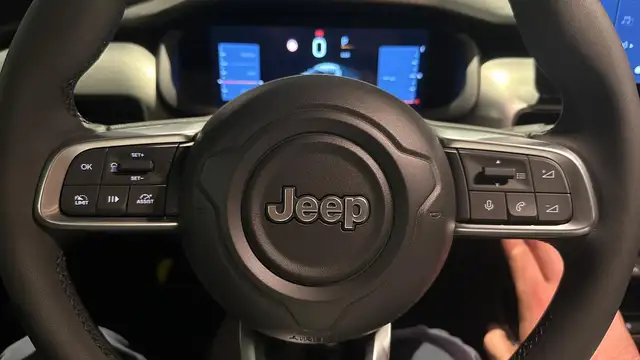 Jeep Avenger view 13