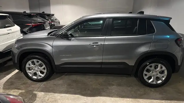 Jeep Avenger view 6