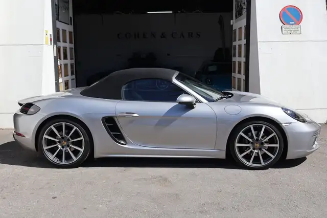 Porsche Boxster view 7