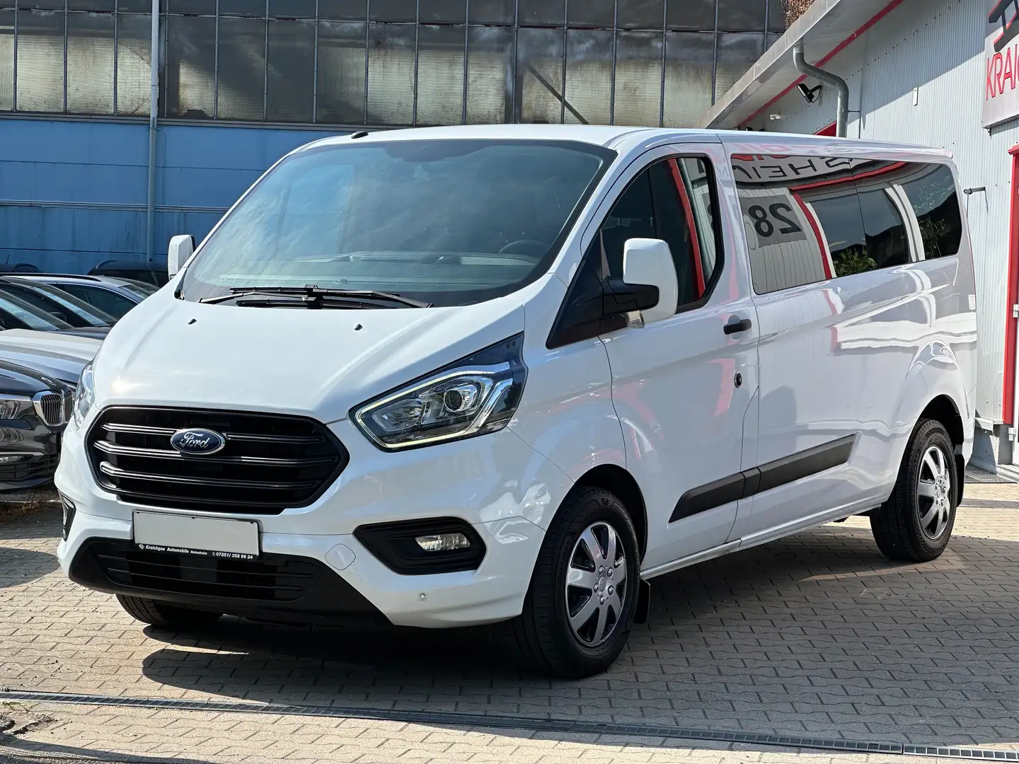 Ford Transit 2.0 Lang/L2*9-Sitze*TüV Neu*Klima*Sitzhzg*Park Wit - 1