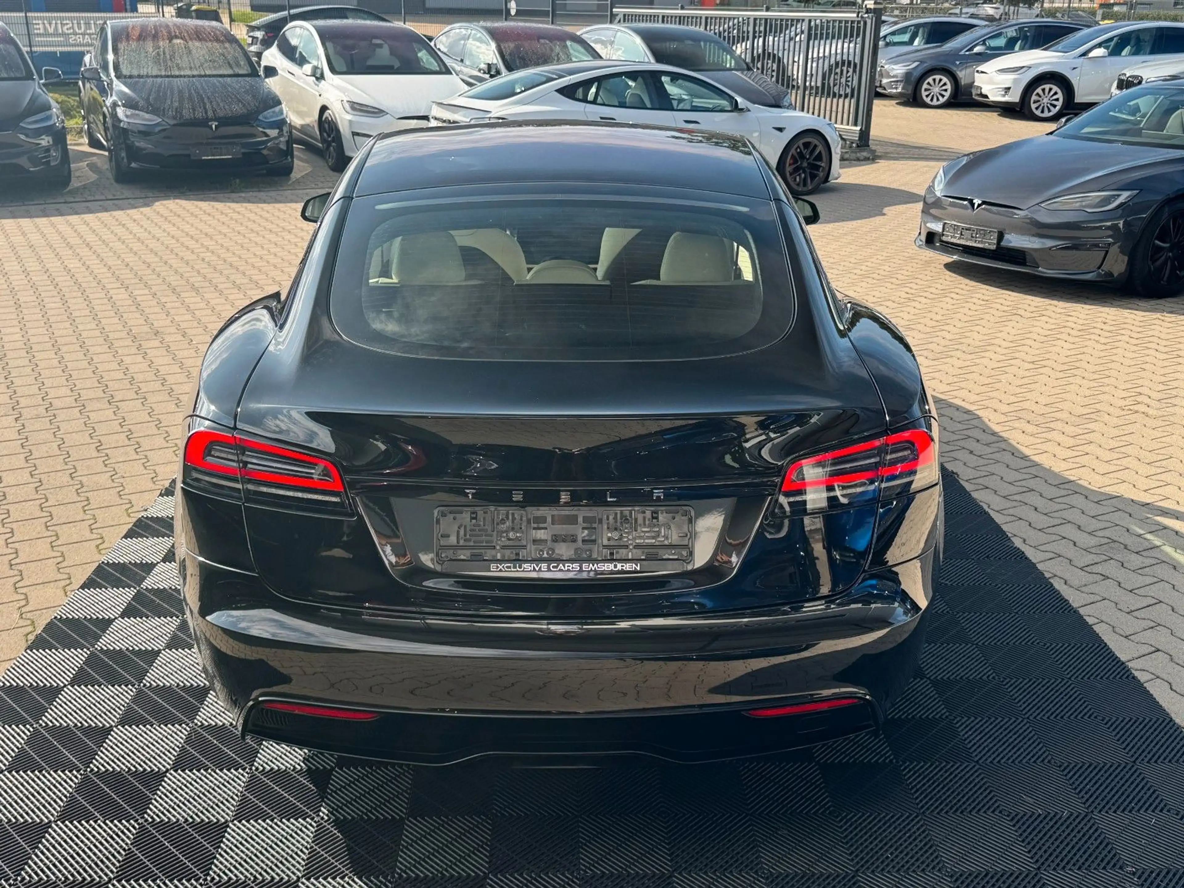 Tesla Model S MODEL S PALLADIUM | MATRIX | HW4 — photo 8