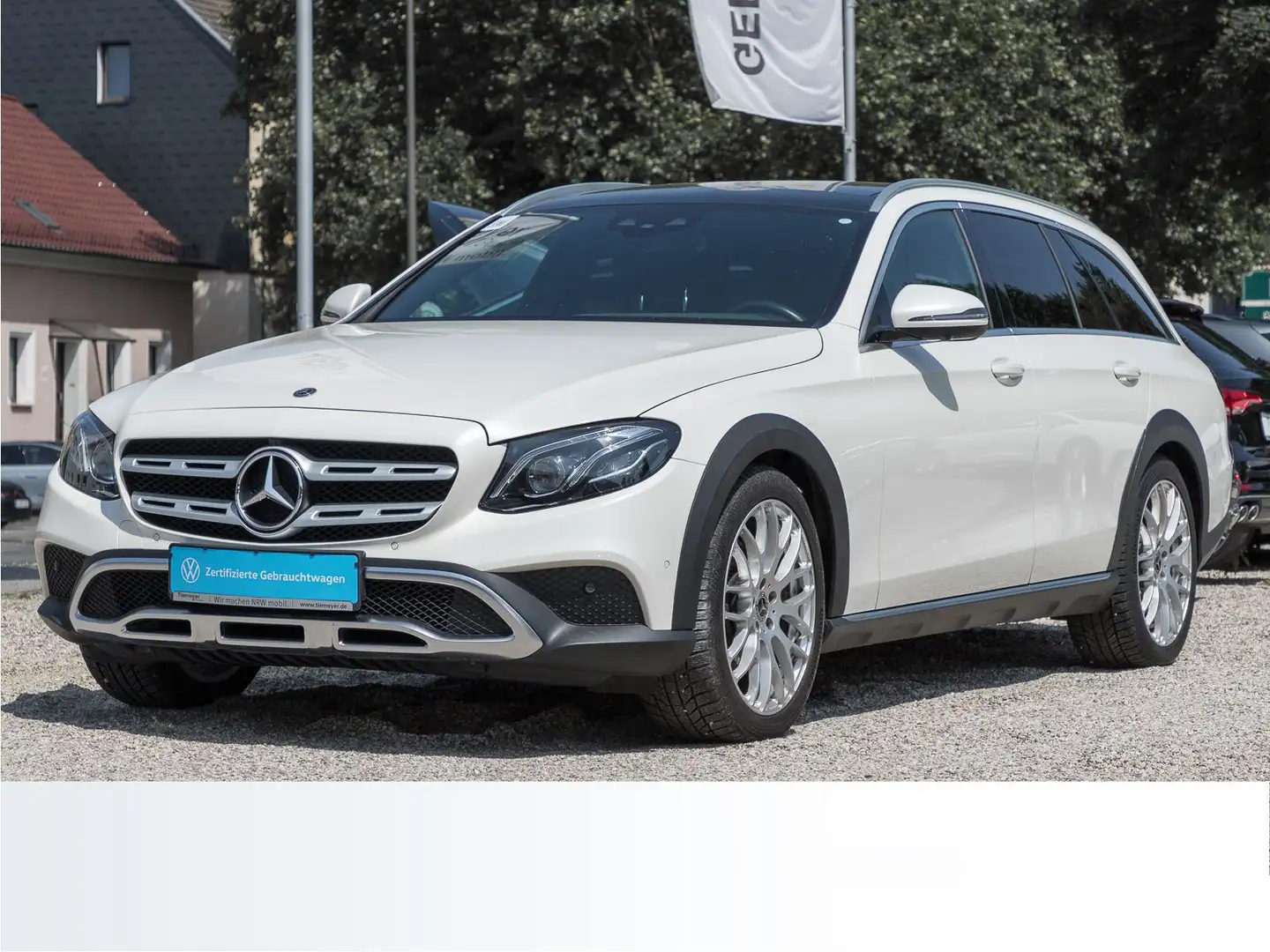 Mercedes-Benz E 220 d 4Matic ALL-TERRAIN PANO LEDER HEAD-UP LE Weiß - 2