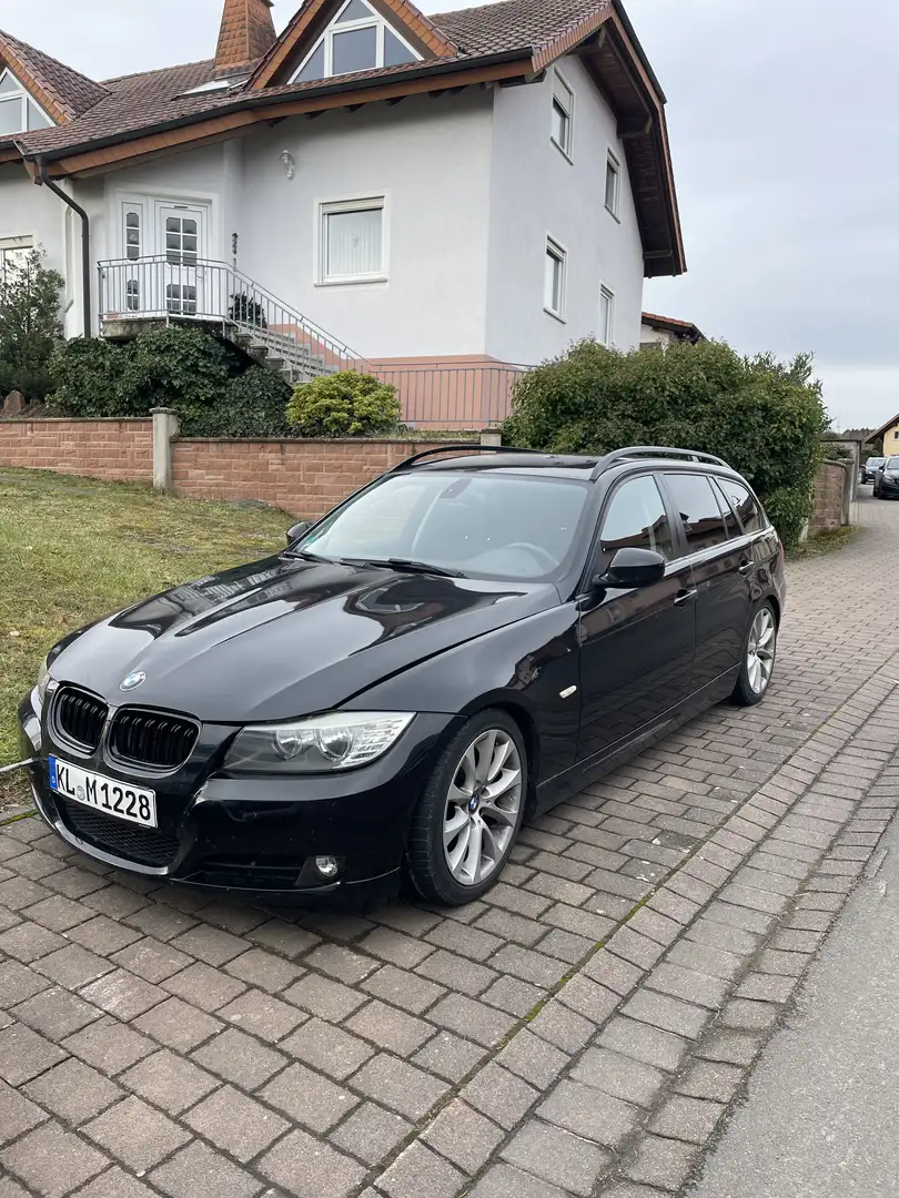 BMW 318 318i Touring - 1
