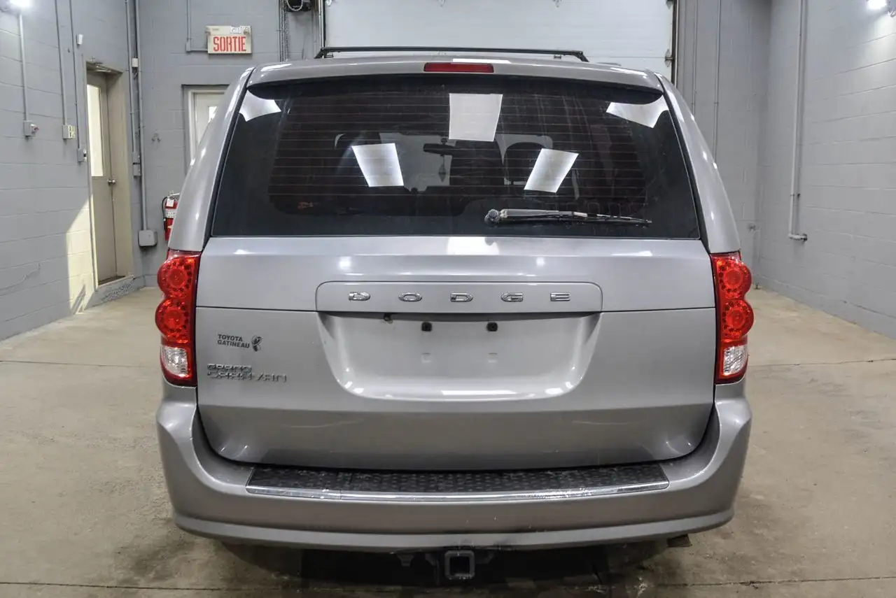 Dodge Grand Caravan снимка Dodge Grand Caravan