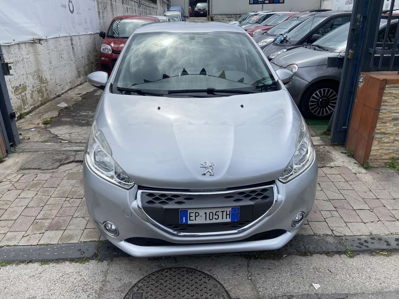 Peugeot 208 5p 1.4 e-hdi 8v AUTOMATICA