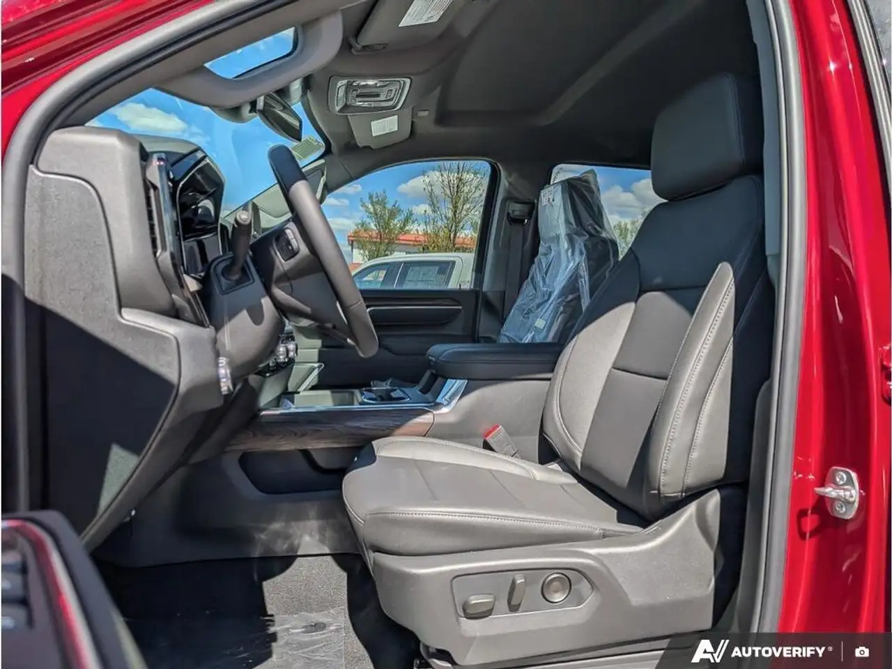 GMC Sierra 3500HD снимка GMC Sierra 3500HD