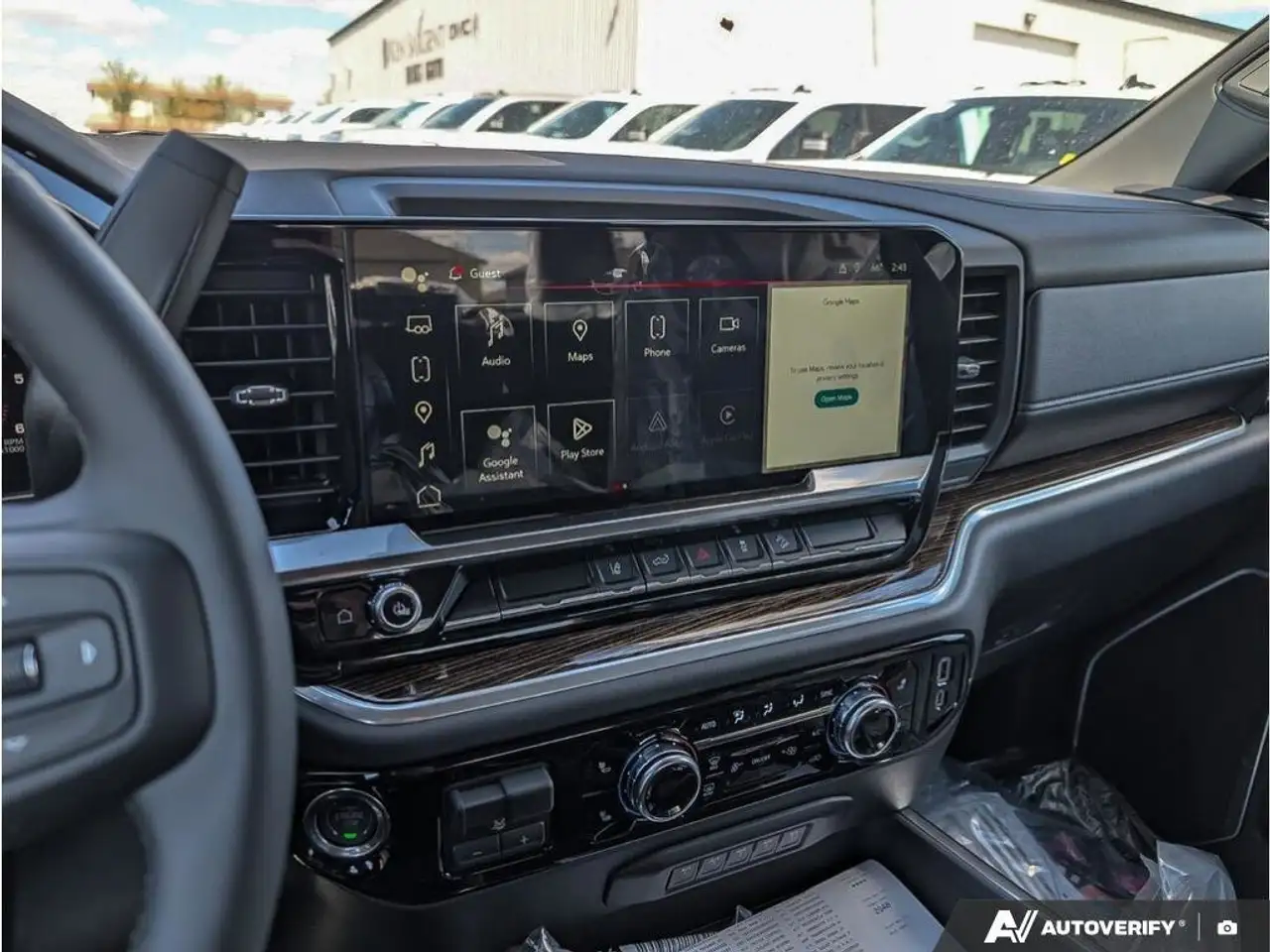 GMC Sierra 3500HD снимка GMC Sierra 3500HD