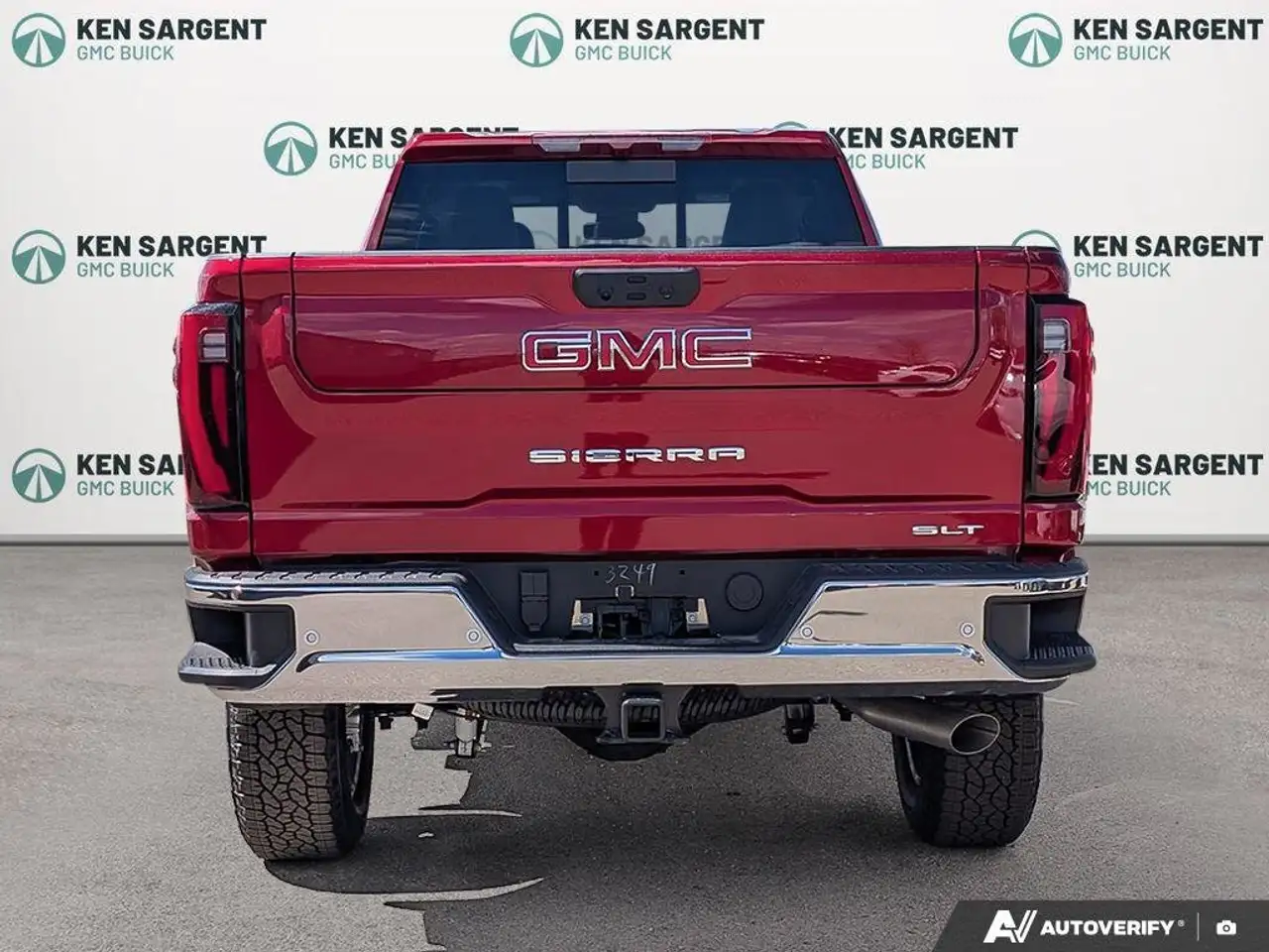 GMC Sierra 3500HD снимка GMC Sierra 3500HD