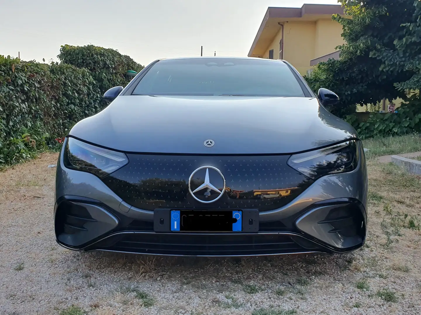 Mercedes-Benz EQE 350 Premium Night Edition 4matic Gri - 1