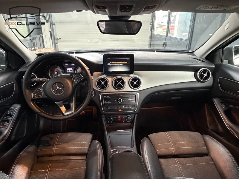 Mercedes-Benz GLA 180 Prestige — photo 10