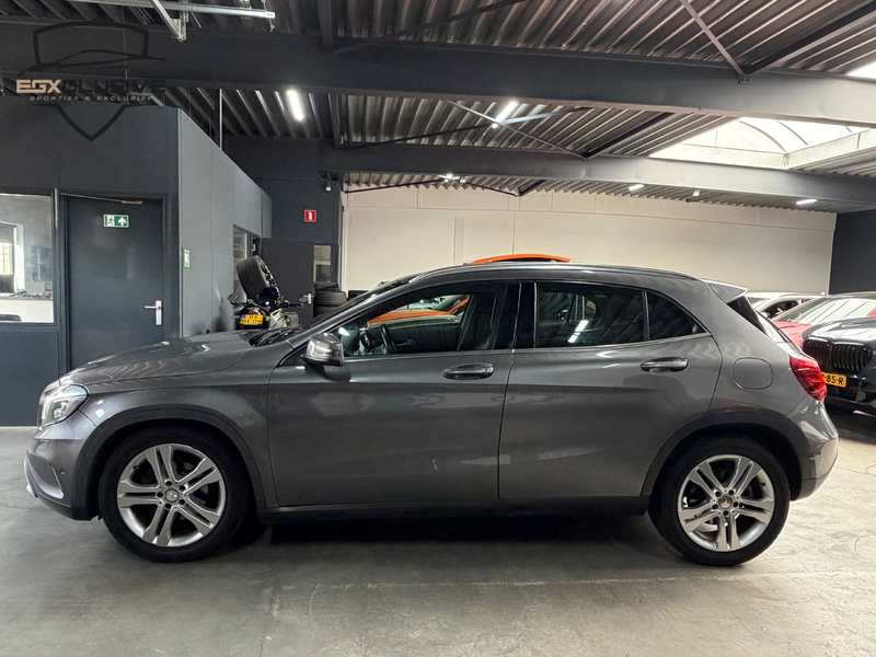 Mercedes-Benz GLA 180 Prestige — photo 6