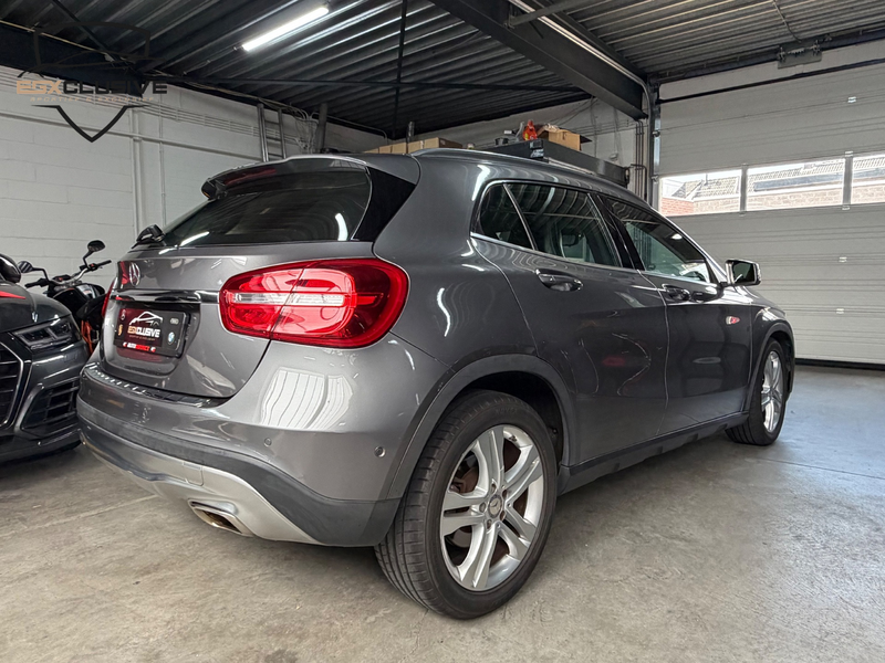 Mercedes-Benz GLA 180 Prestige — photo 7