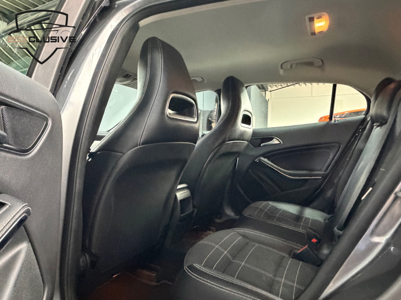 Mercedes-Benz GLA 180 Prestige — photo 22