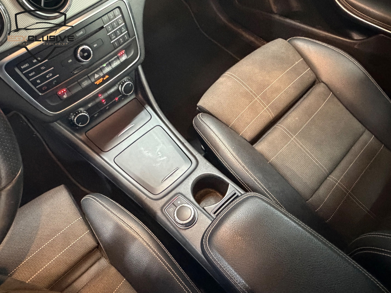 Mercedes-Benz GLA 180 Prestige — photo 19