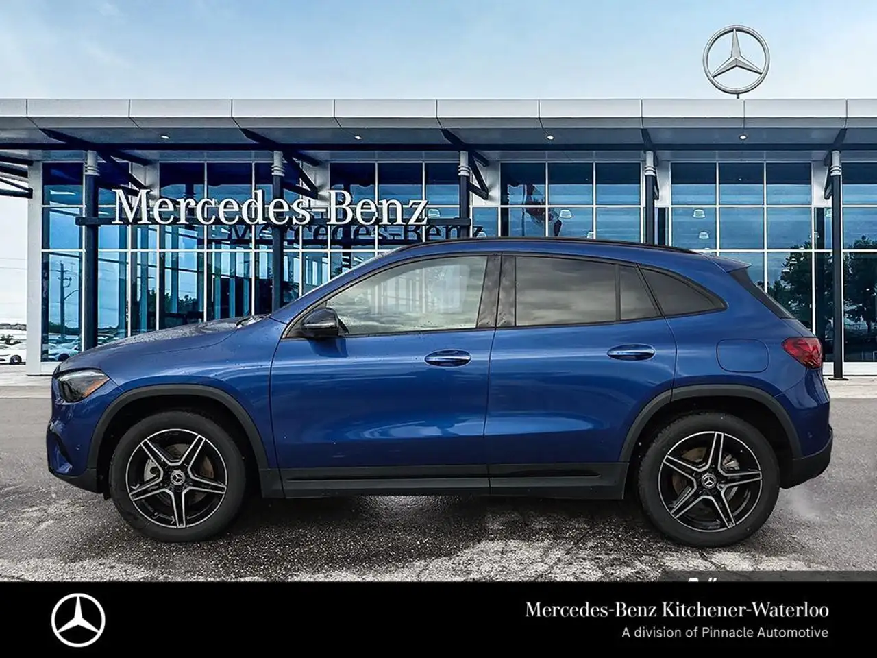 Mercedes-Benz GLA снимка Mercedes-Benz GLA