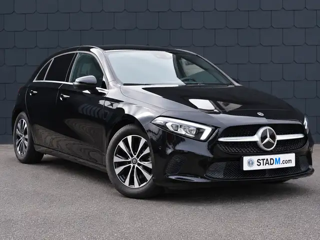Mercedes-Benz A 180 A 180 d Business Line 1HAND FULL CARNET MERCEDES CARPASS CARPLAY NAVI PDC