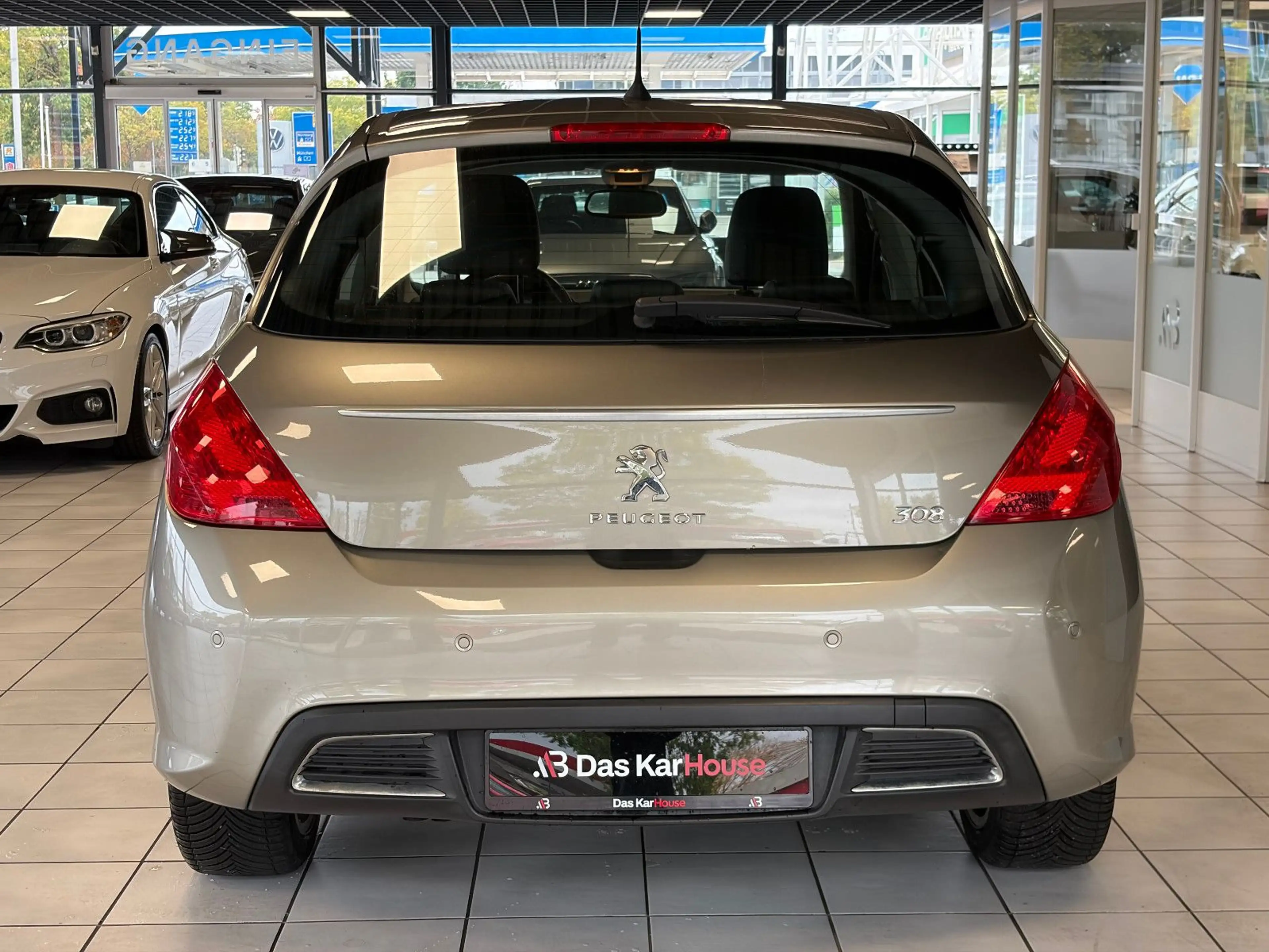 Peugeot 308 1.6 Allure · Pano · Tempomat · Navi · Klima — photo 4