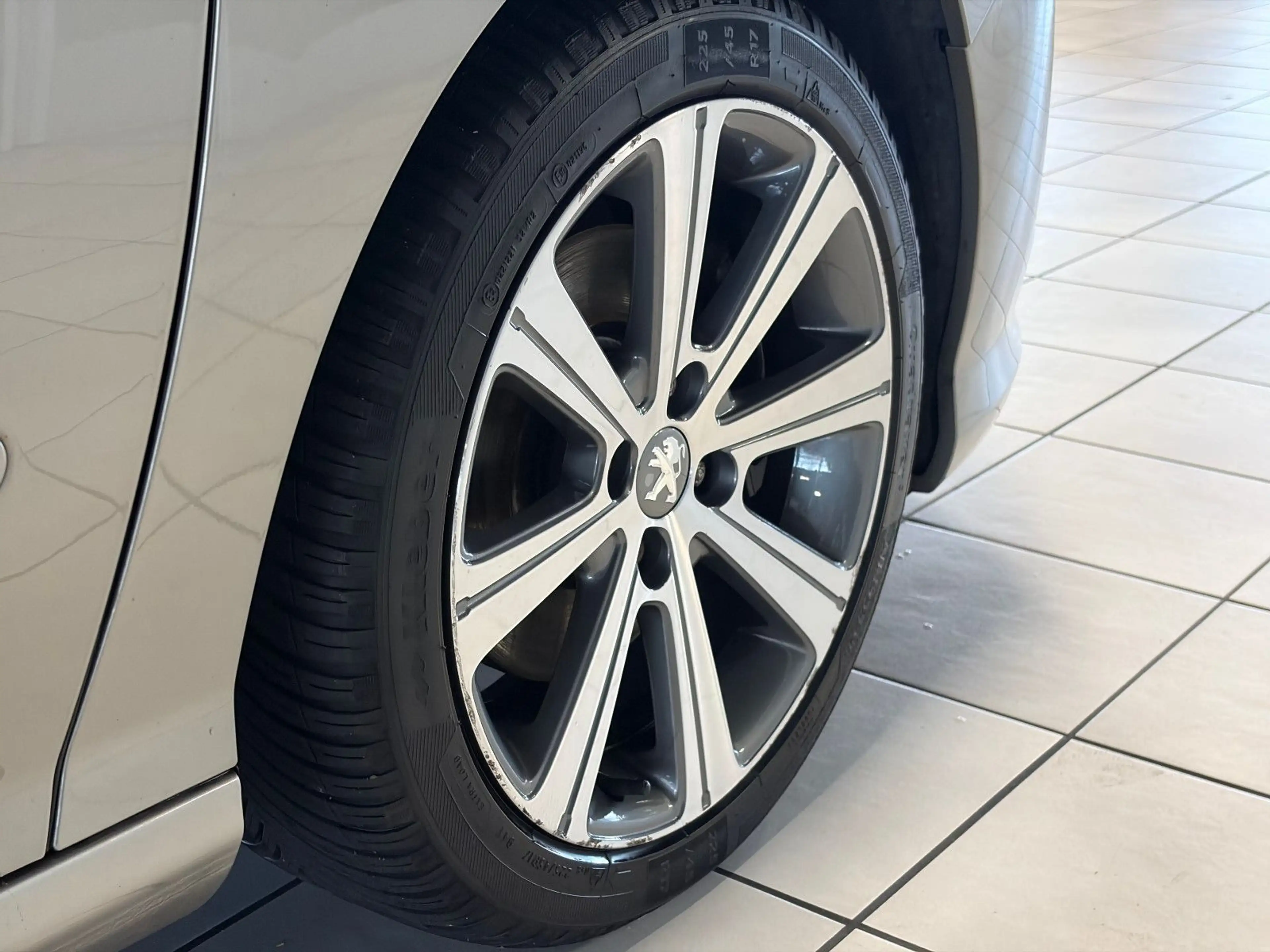 Peugeot 308 1.6 Allure · Pano · Tempomat · Navi · Klima — photo 13