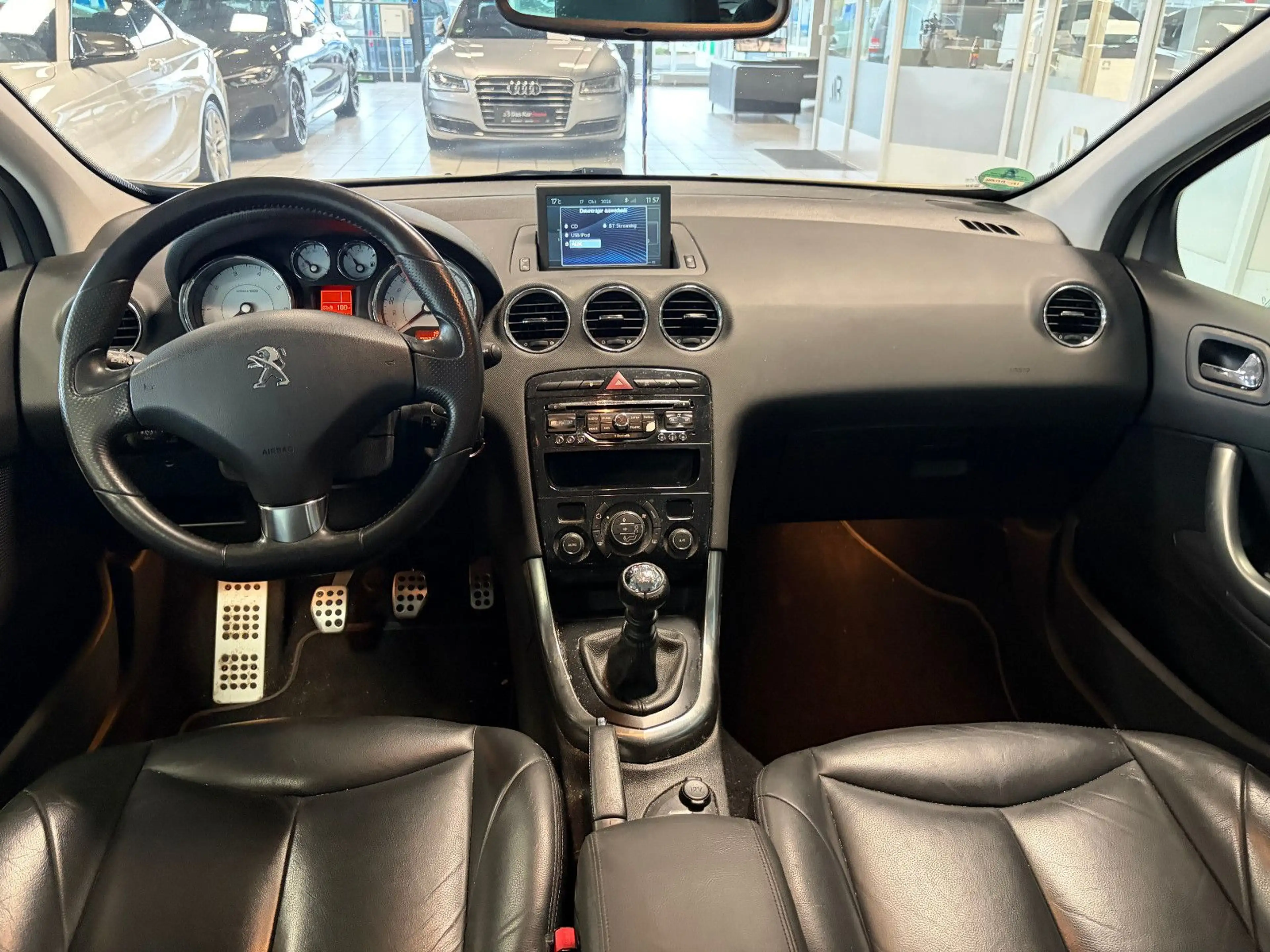 Peugeot 308 1.6 Allure · Pano · Tempomat · Navi · Klima — photo 14