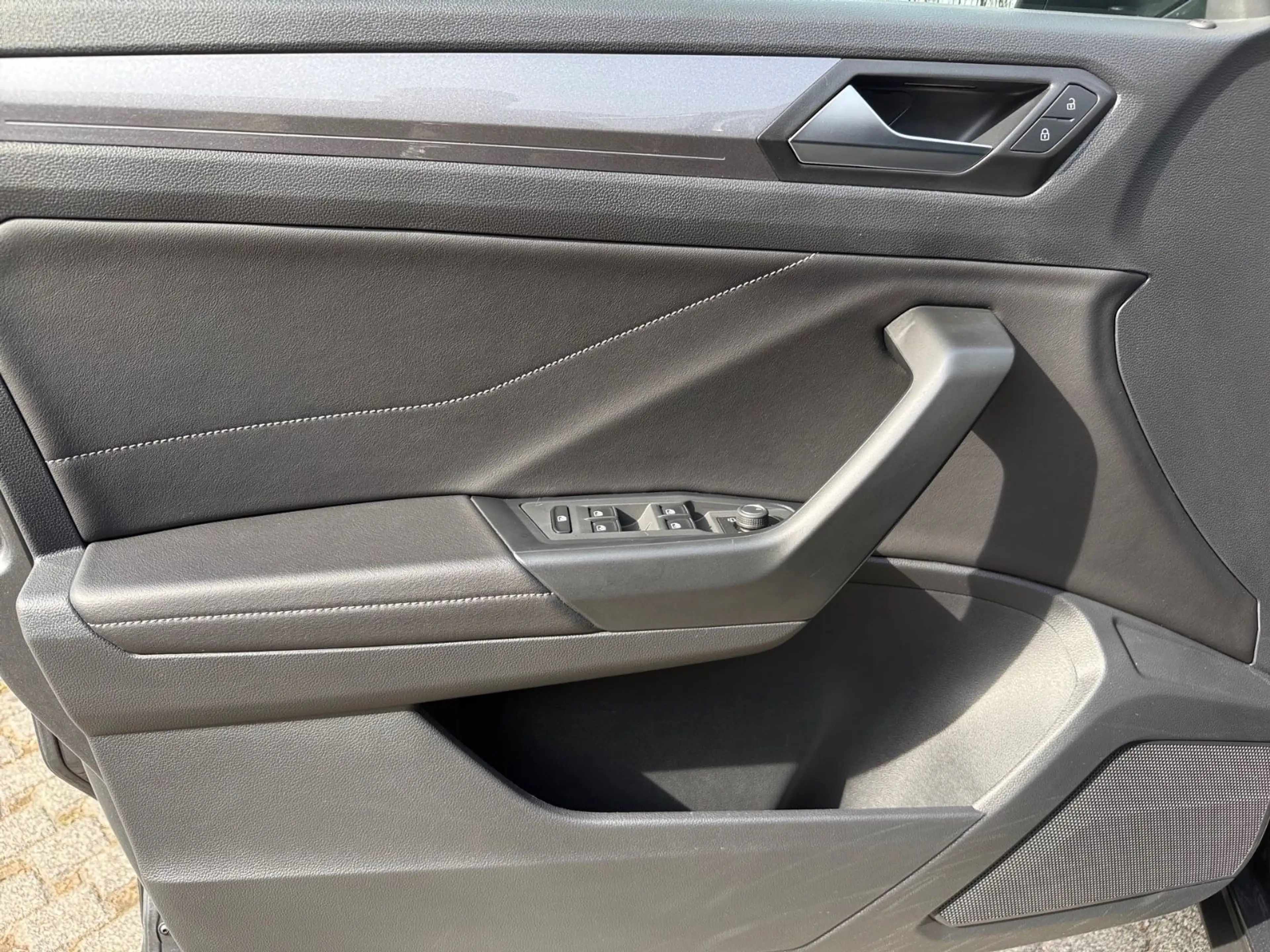 Volkswagen T-Roc Style 4Motion, ACC, AHK, mit WR — photo 13
