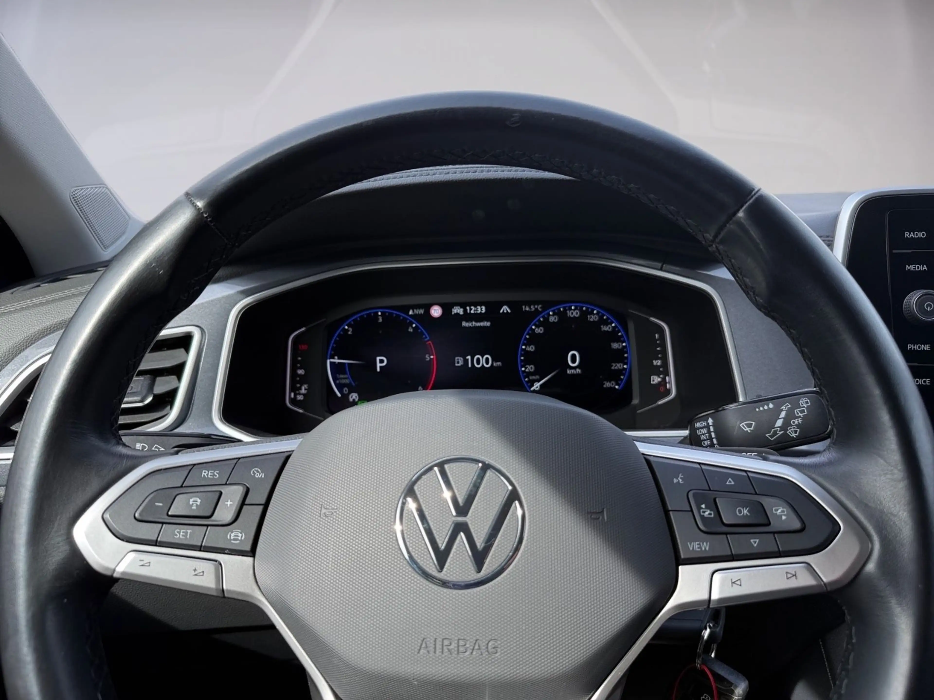 Volkswagen T-Roc Style 4Motion, ACC, AHK, mit WR — photo 15
